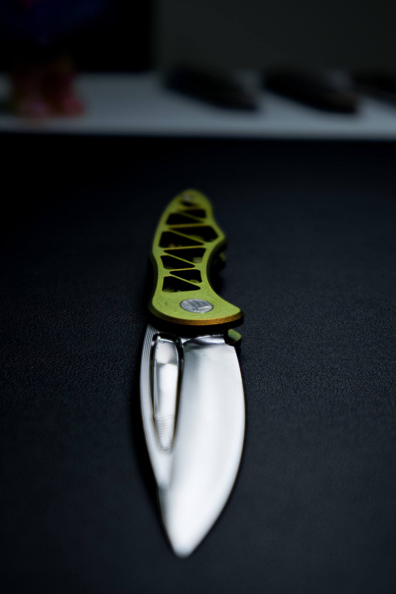 Everburn Brimwulf - Bladeshow Atlanta Colorshift Cerakote
