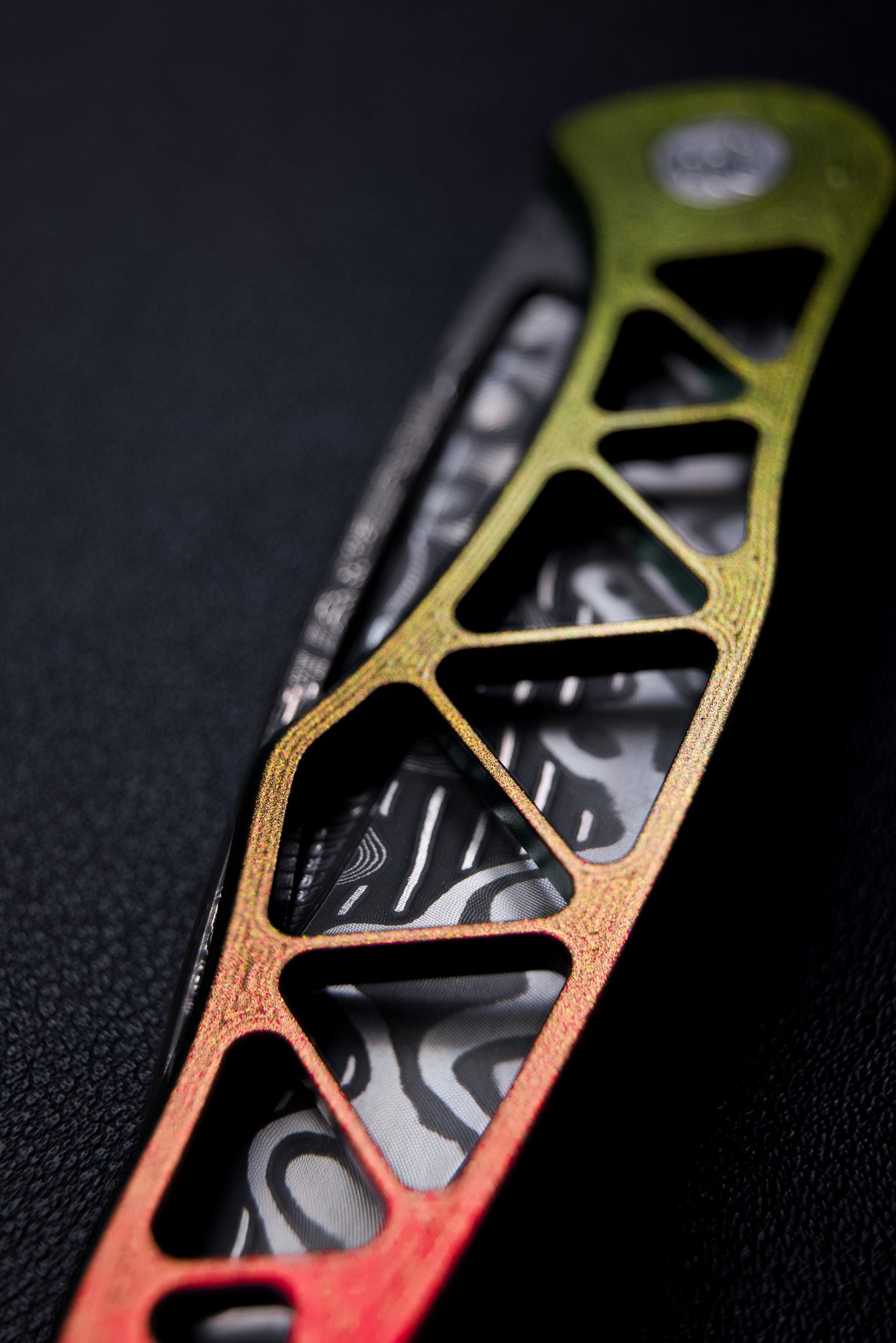Everburn Brimwulf Damascus - Bladeshow Atlanta Colorshift Cerakote