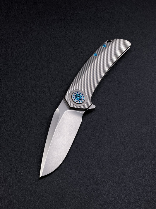 Skiff Fugitive - Ice Blue Ano