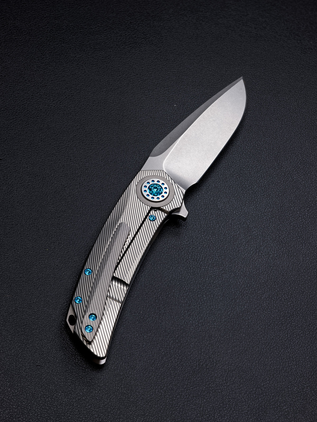 Skiff Fugitive - Ice Blue Ano