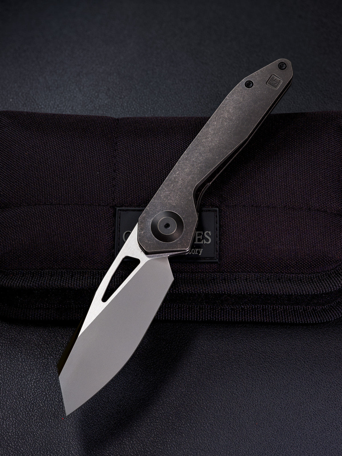 Keanison x CKF Basset Hound - Blackened Ti